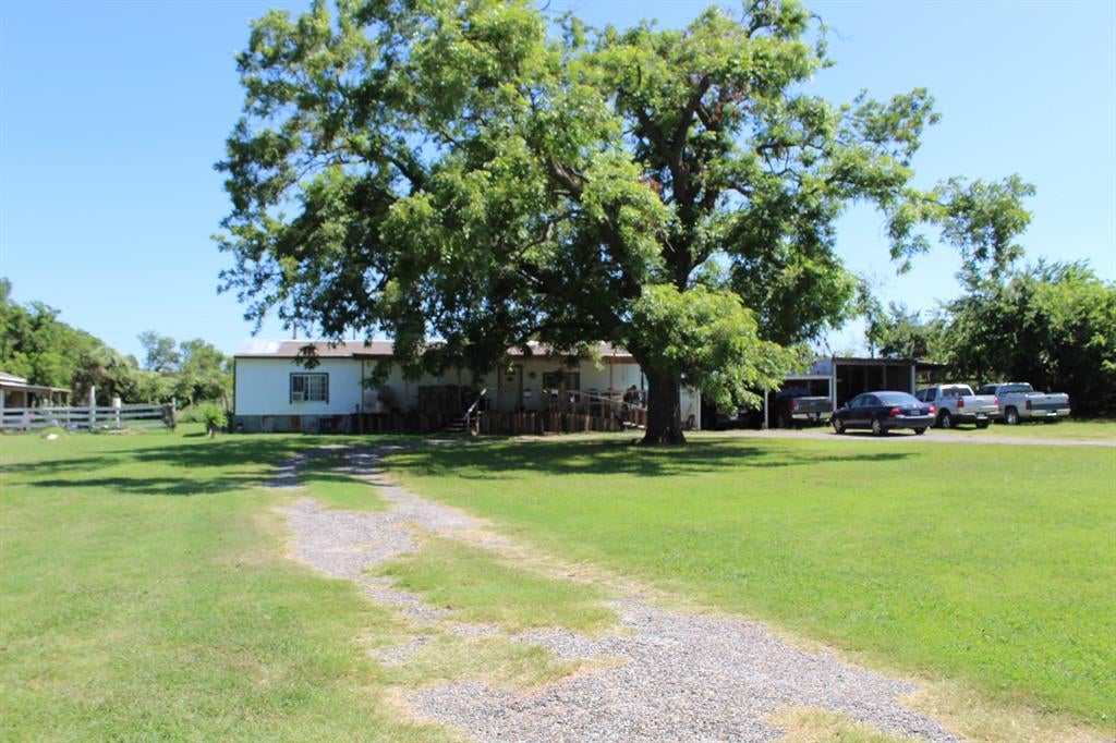 118 Rommel Court — photo