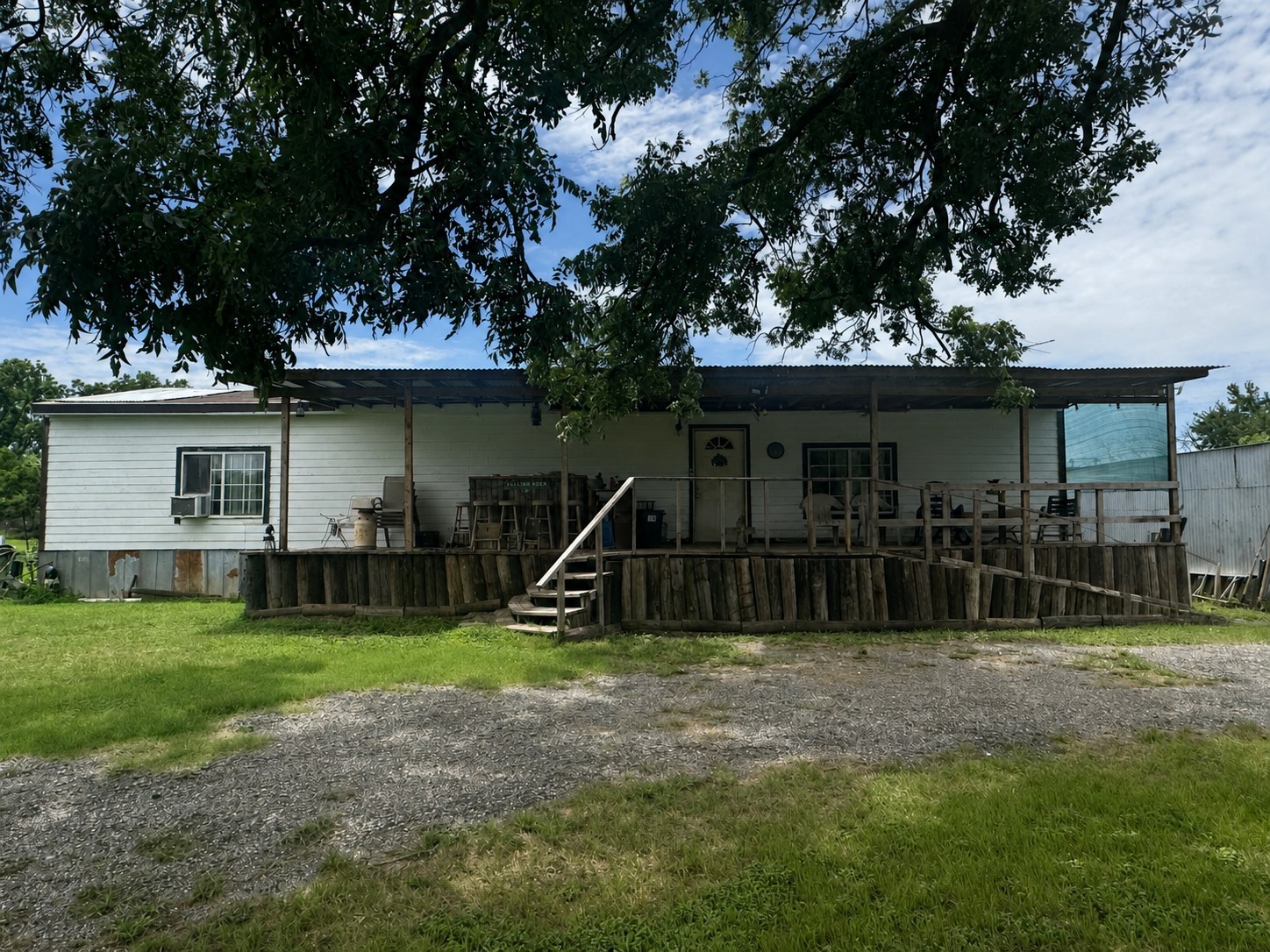 118 Rommel Court, Springtown, TX 76082 — photo 2