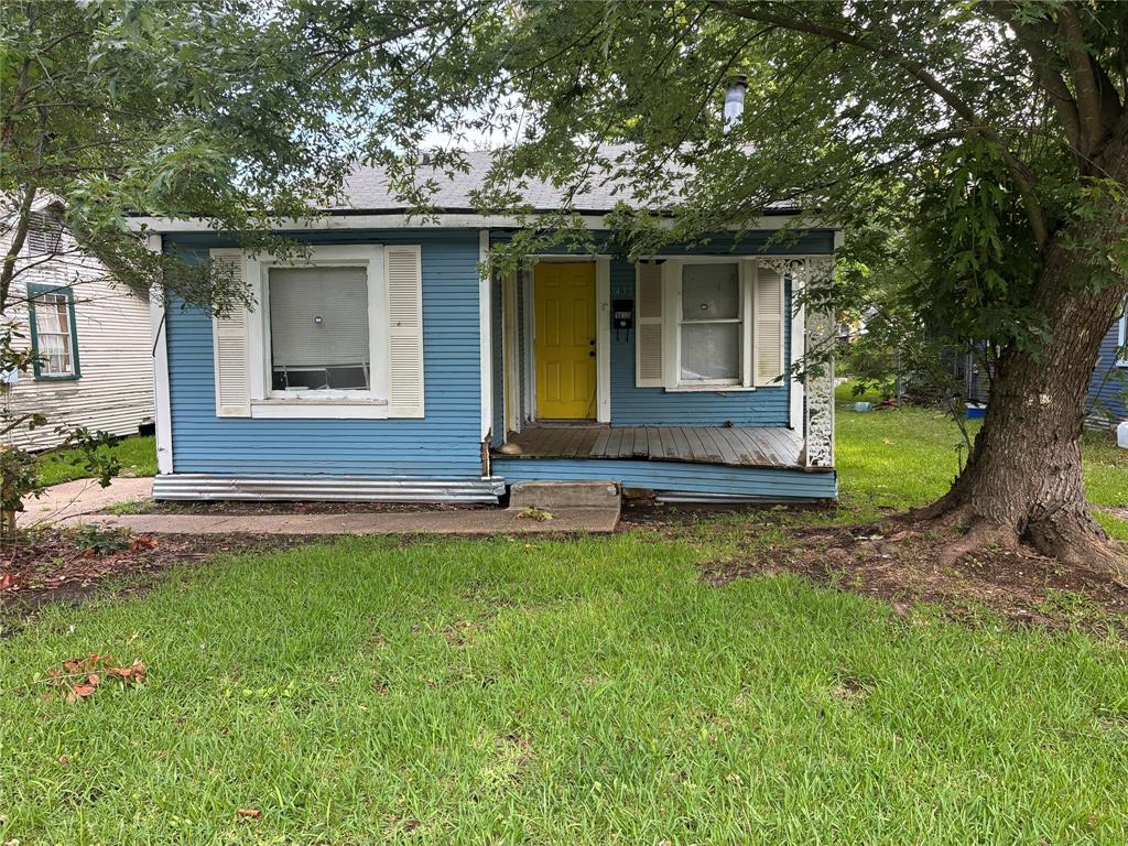 1435 Natalie Street — photo