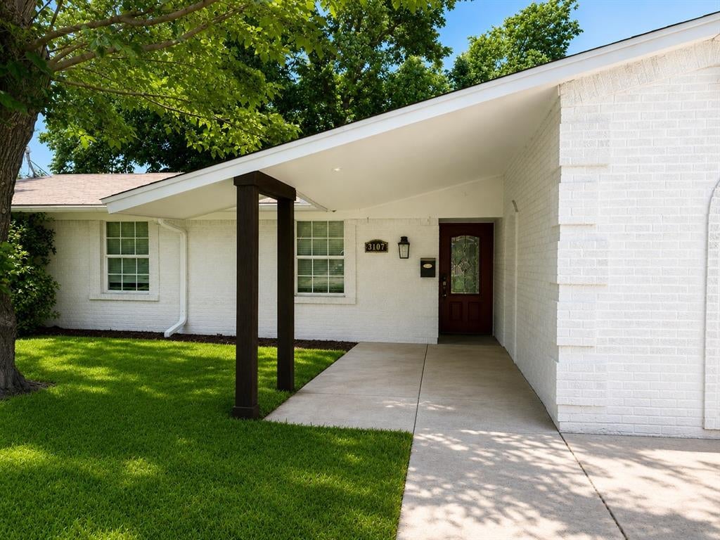 3107 Hula Drive — photo