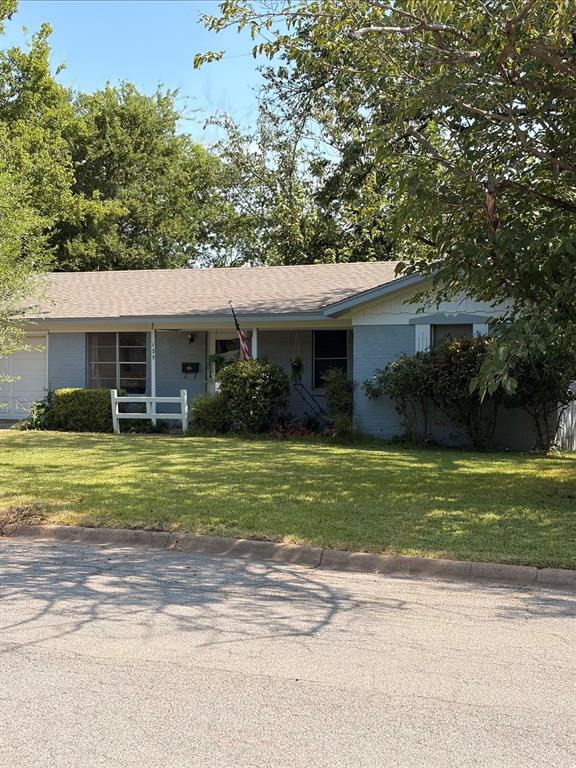 135 N Imperial Drive — photo