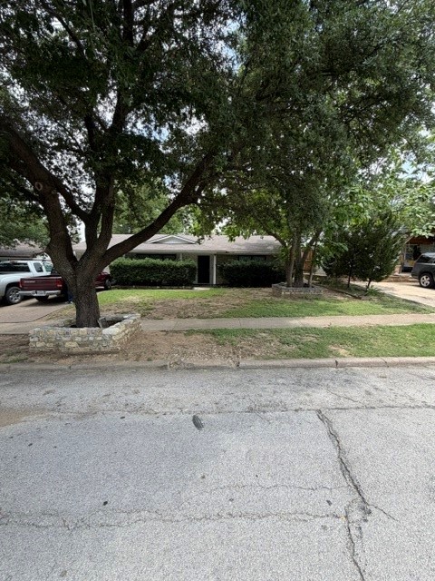 430 W Phillips Court — photo