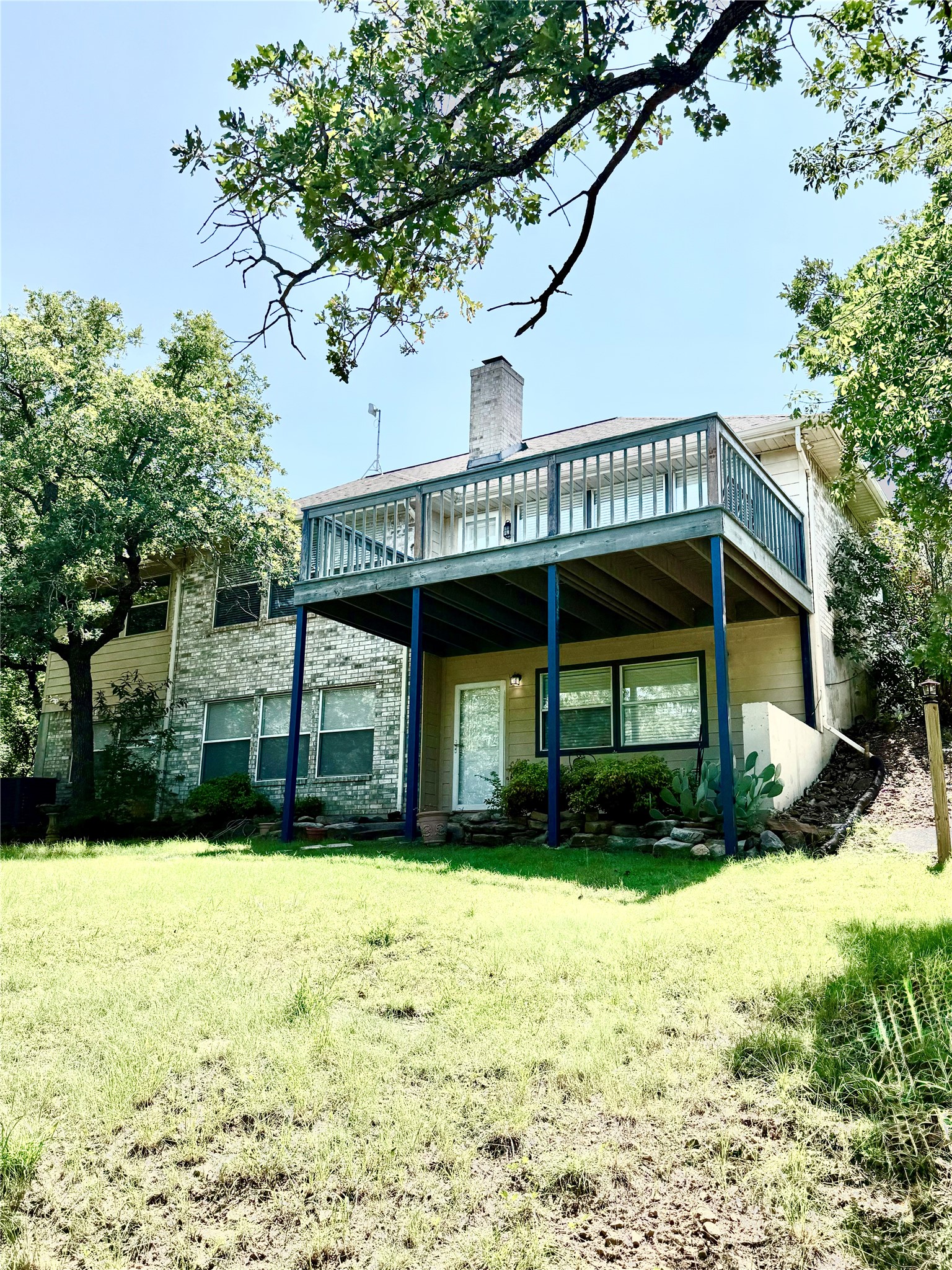 357 Kellys Circle, Runaway Bay, TX 76426 — photo 2