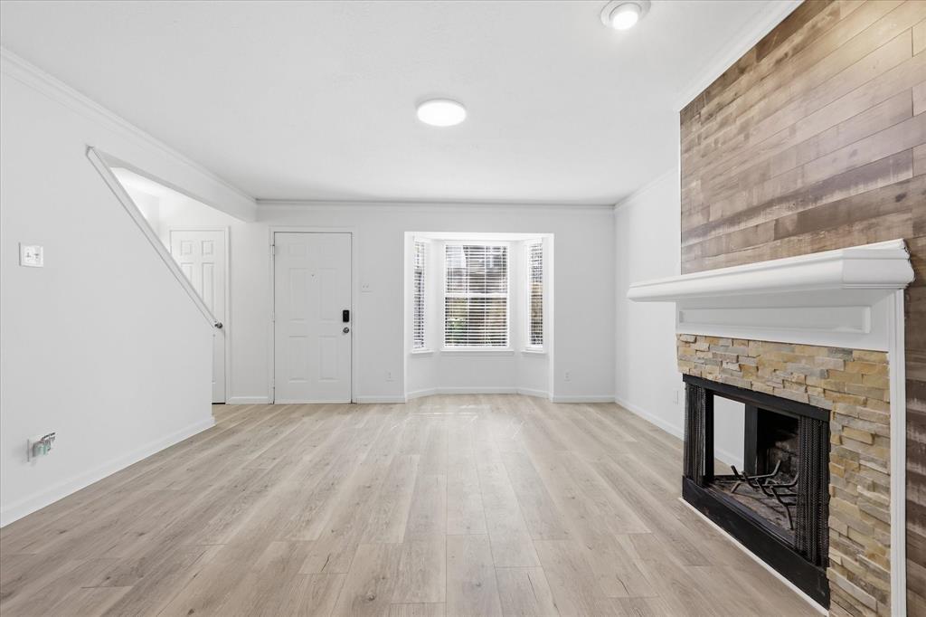 8750 Park Lane 111 — photo