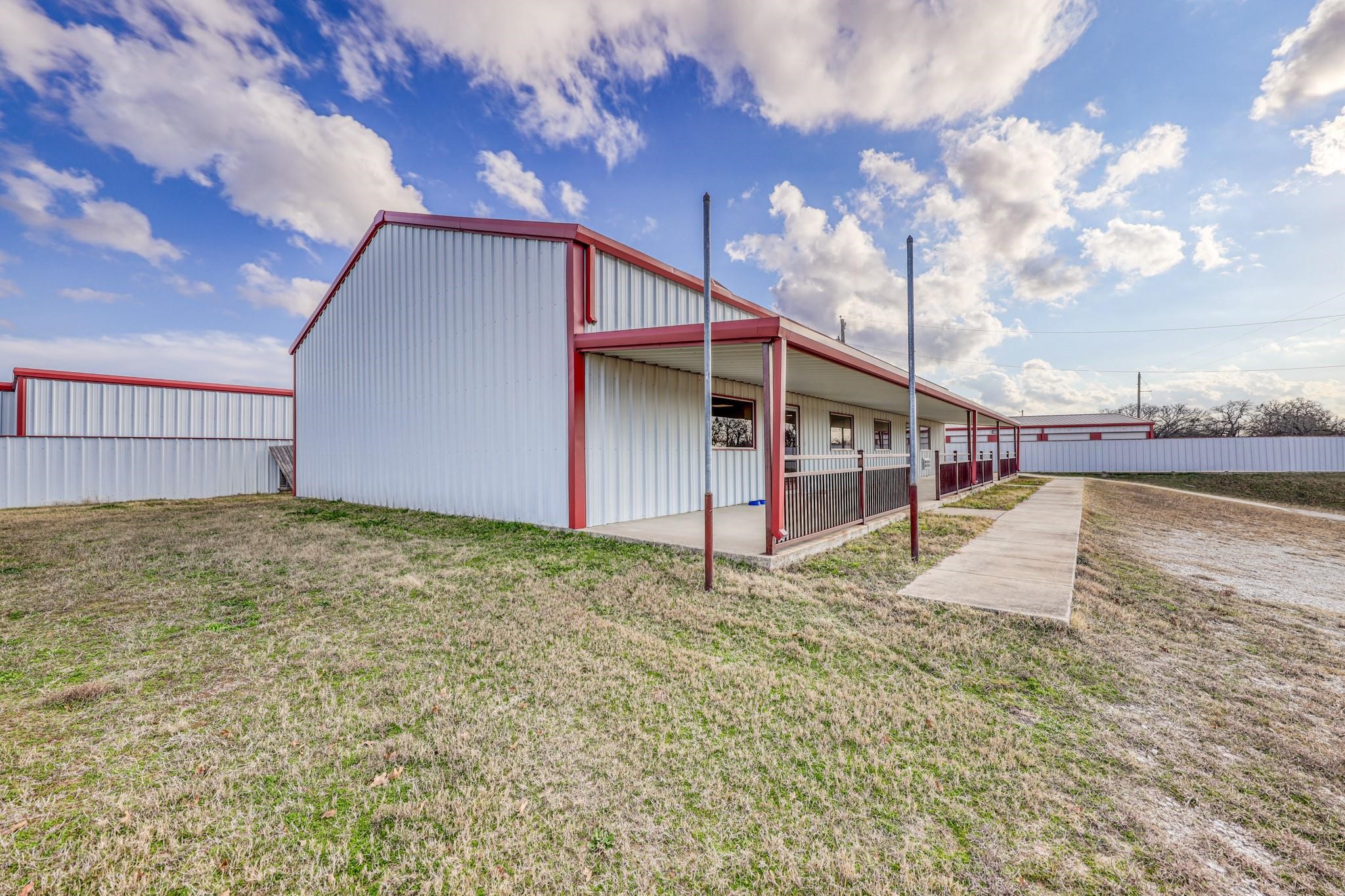 151 Morrow Road, Springtown, TX 76082 — photo 3