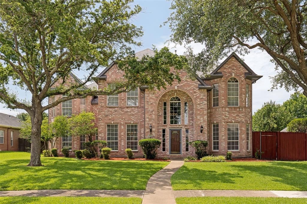 5604 Exeter Drive — photo