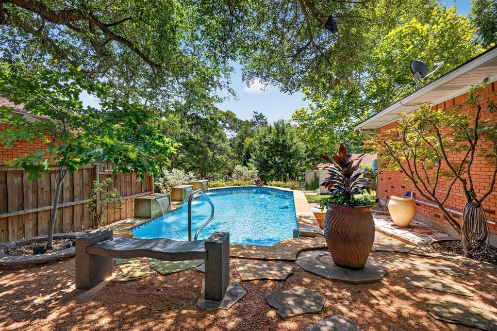 9840 Twin Creek Drive — photo