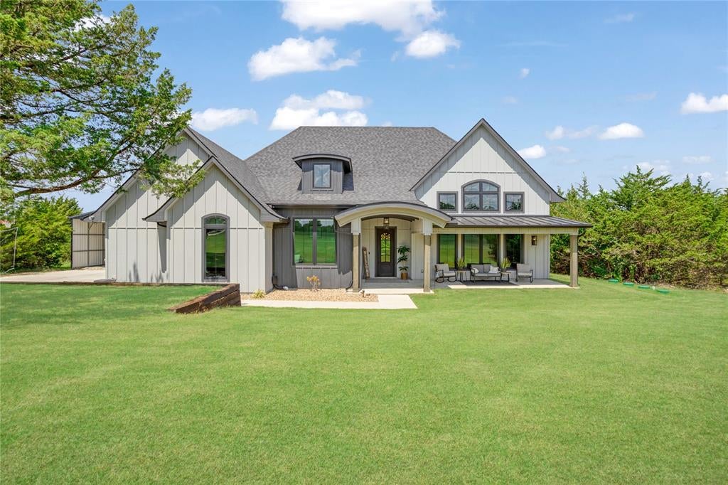 1095 Sister Grove Road — photo