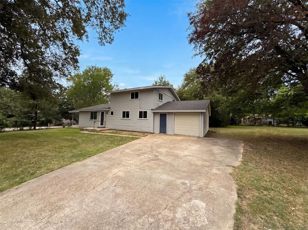 123 E Merry Way — photo