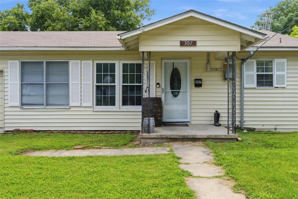 307 W Goddard Street — photo