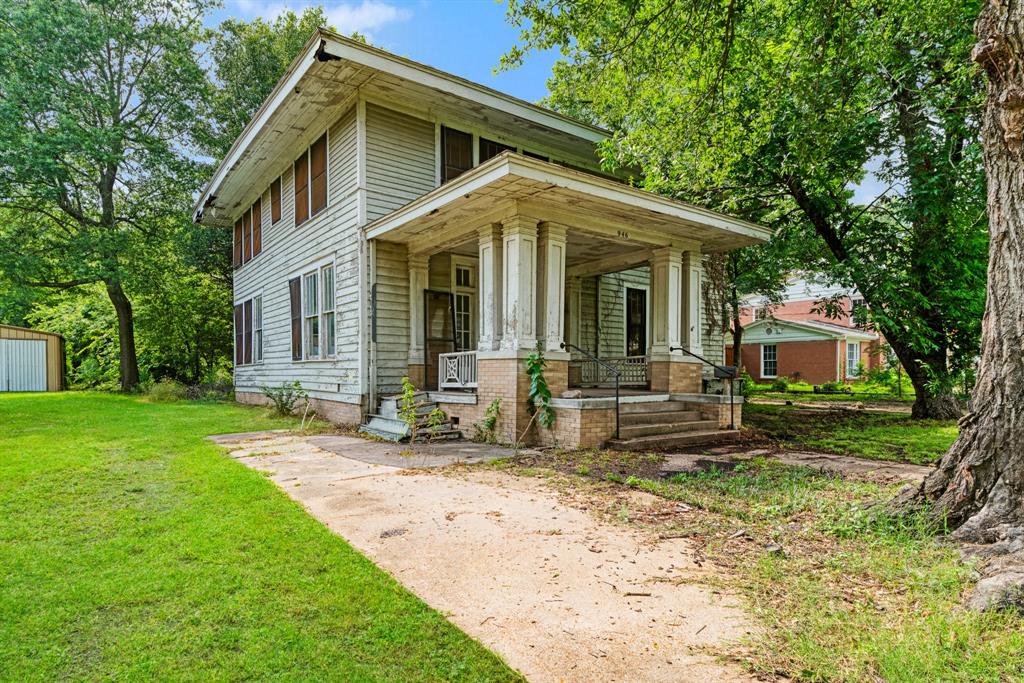 946 S Church Street — photo