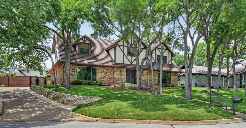 2304 Wakeforest Court — photo