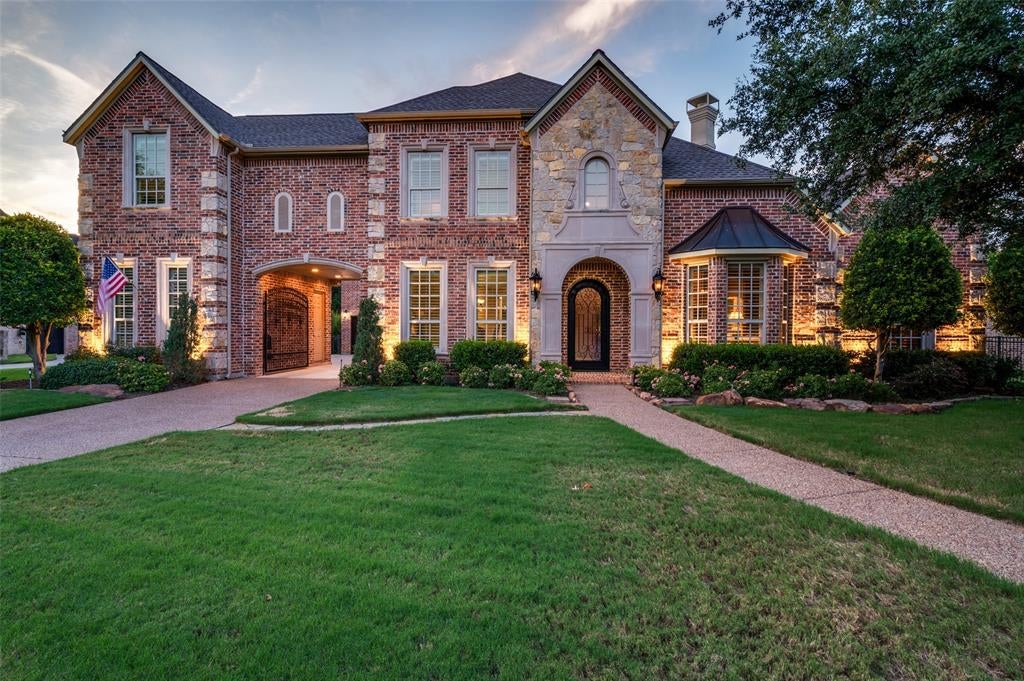 8411 Buffalo Drive — photo