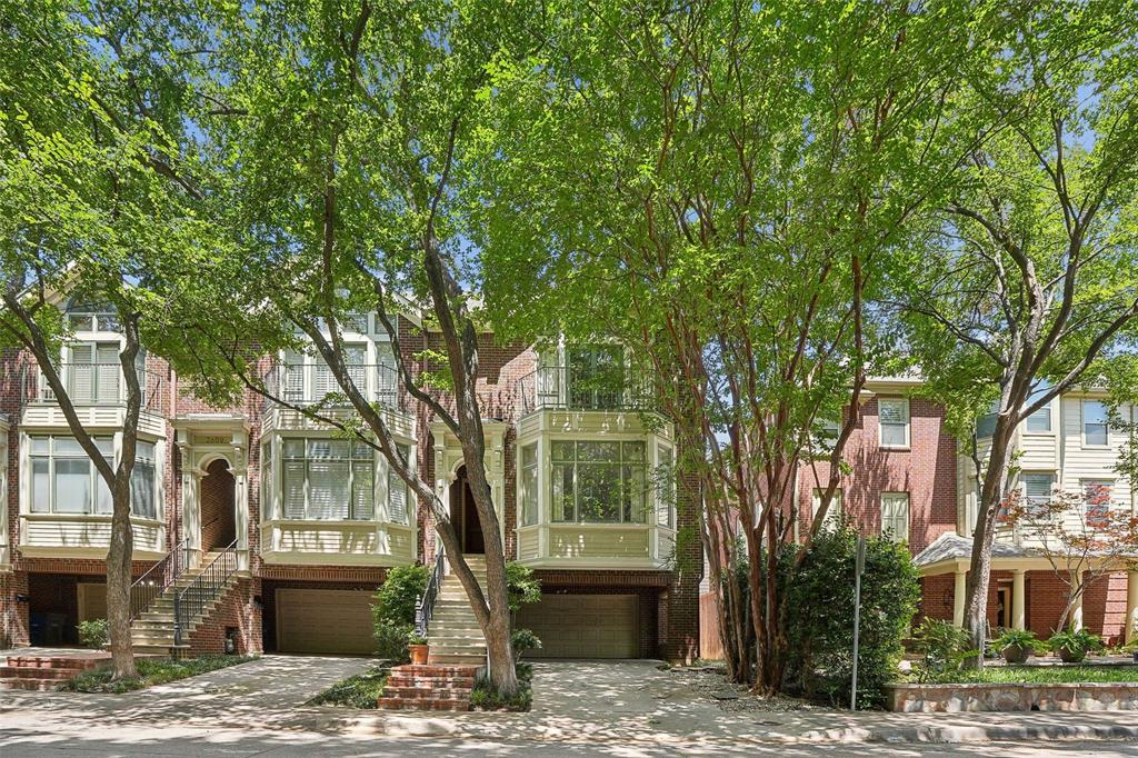 2611 Colby Street — photo