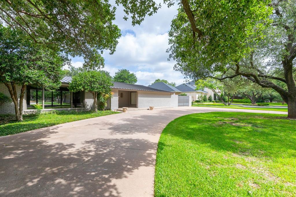 1760 River Oaks Road — photo