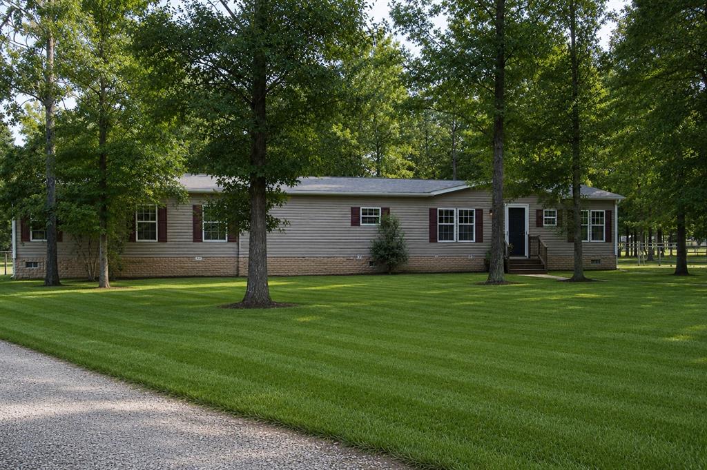101 East Pointe Drive — photo