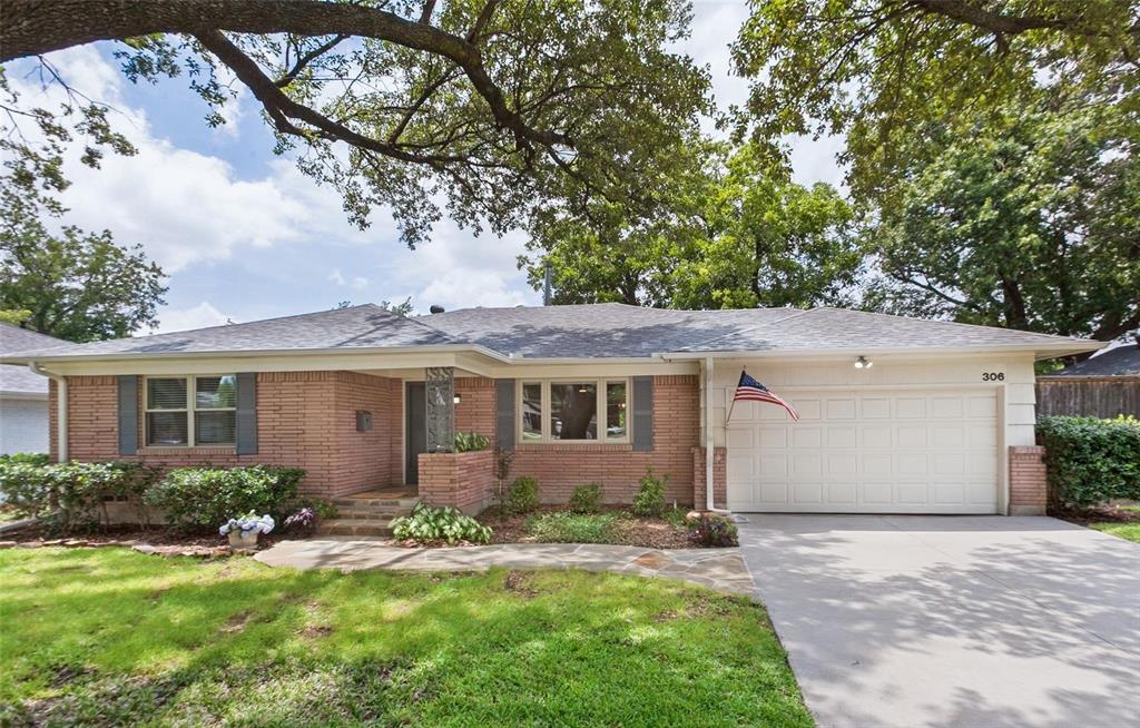 306 S Lois Lane — photo