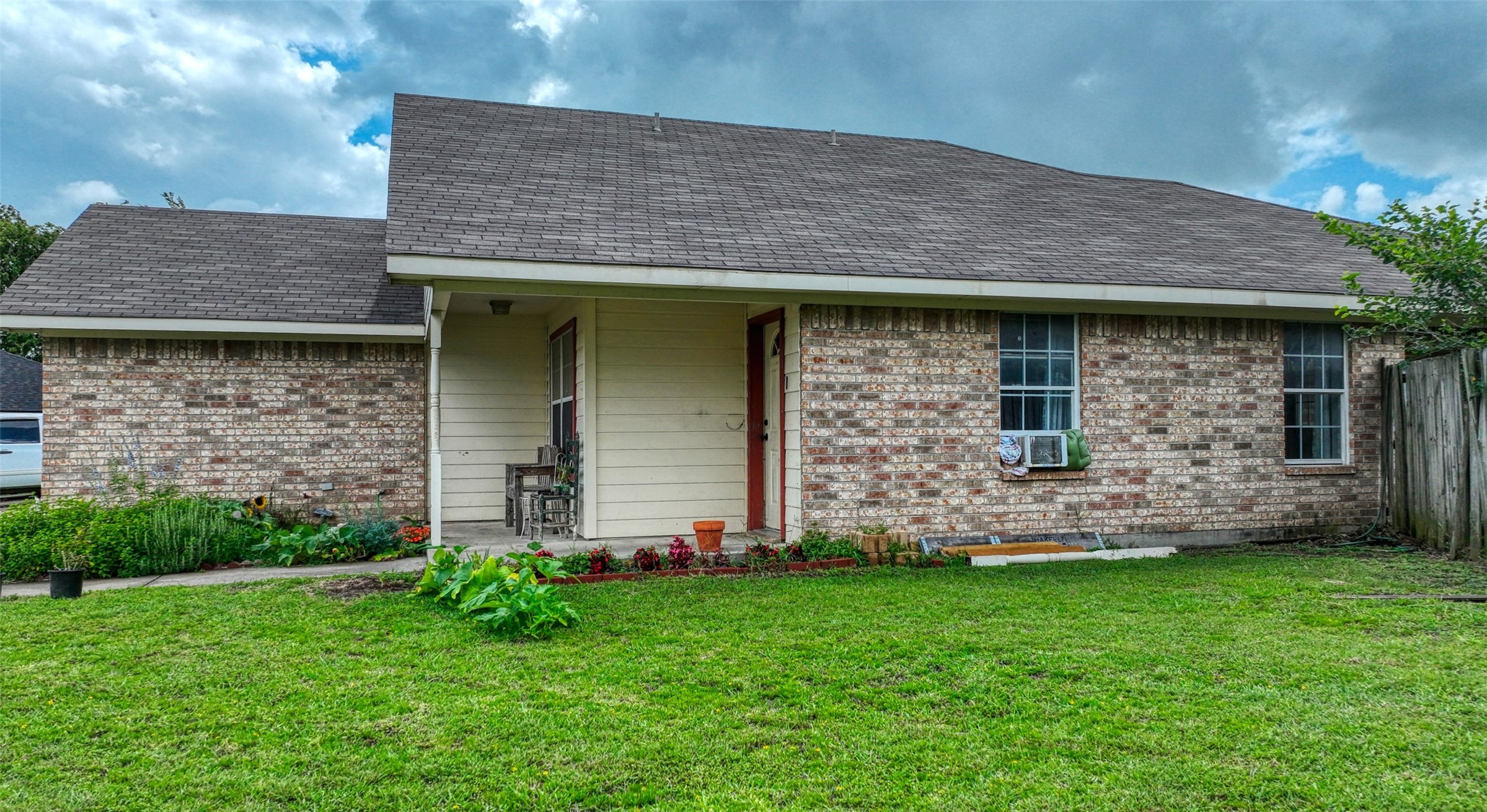 108 Wolf Lane, Lacy Lakeview, TX 76705 — photo 3