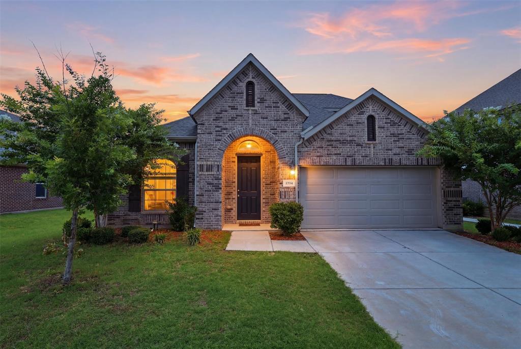2704 Dancing Flame Drive — photo