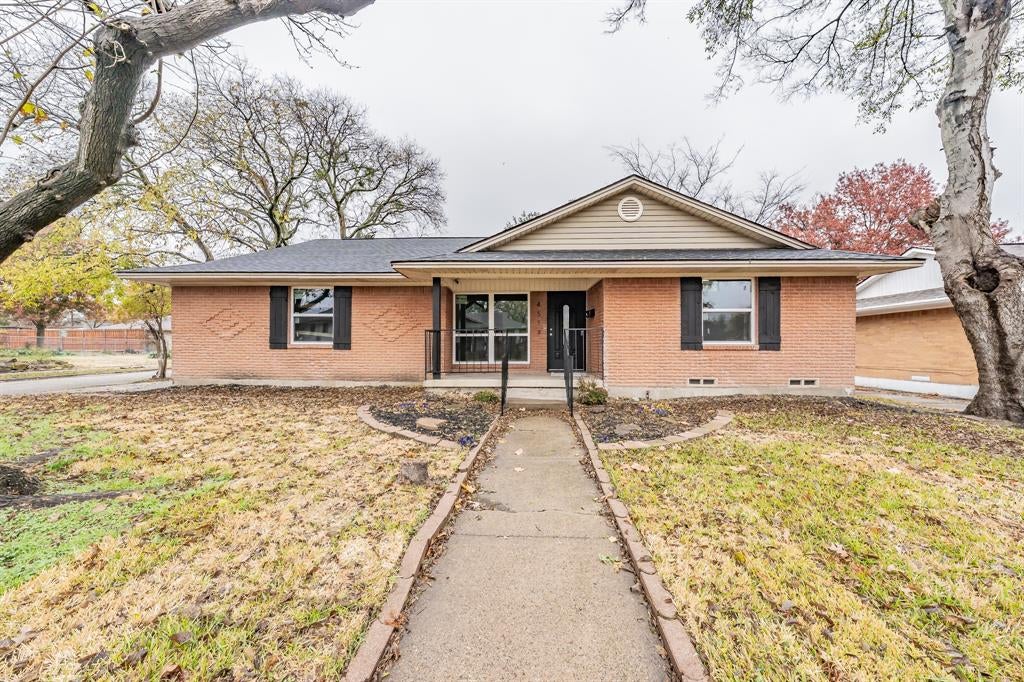 4518 Live Oak Drive — photo