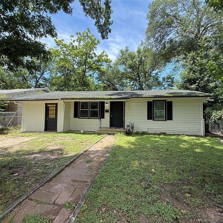 1306 Liveoak Avenue — photo