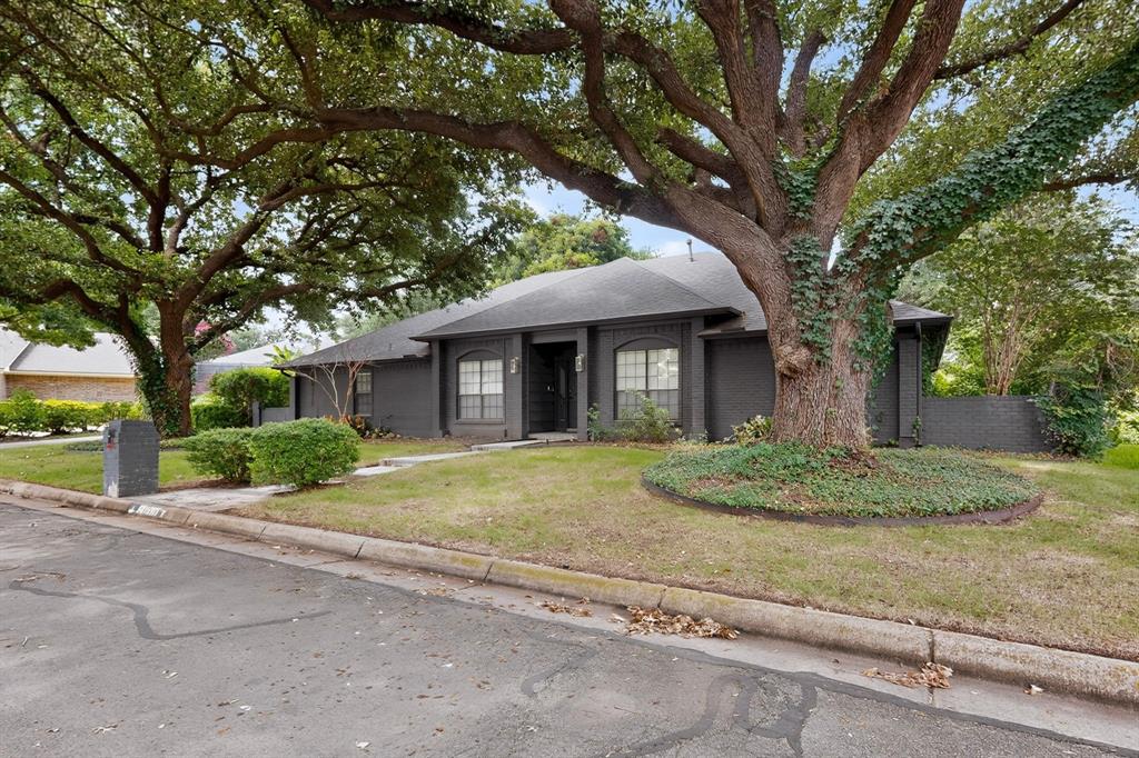 3900 N Shadycreek Drive — photo