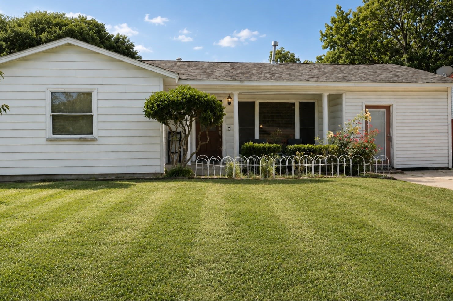 1010 Mcclendon Street — photo