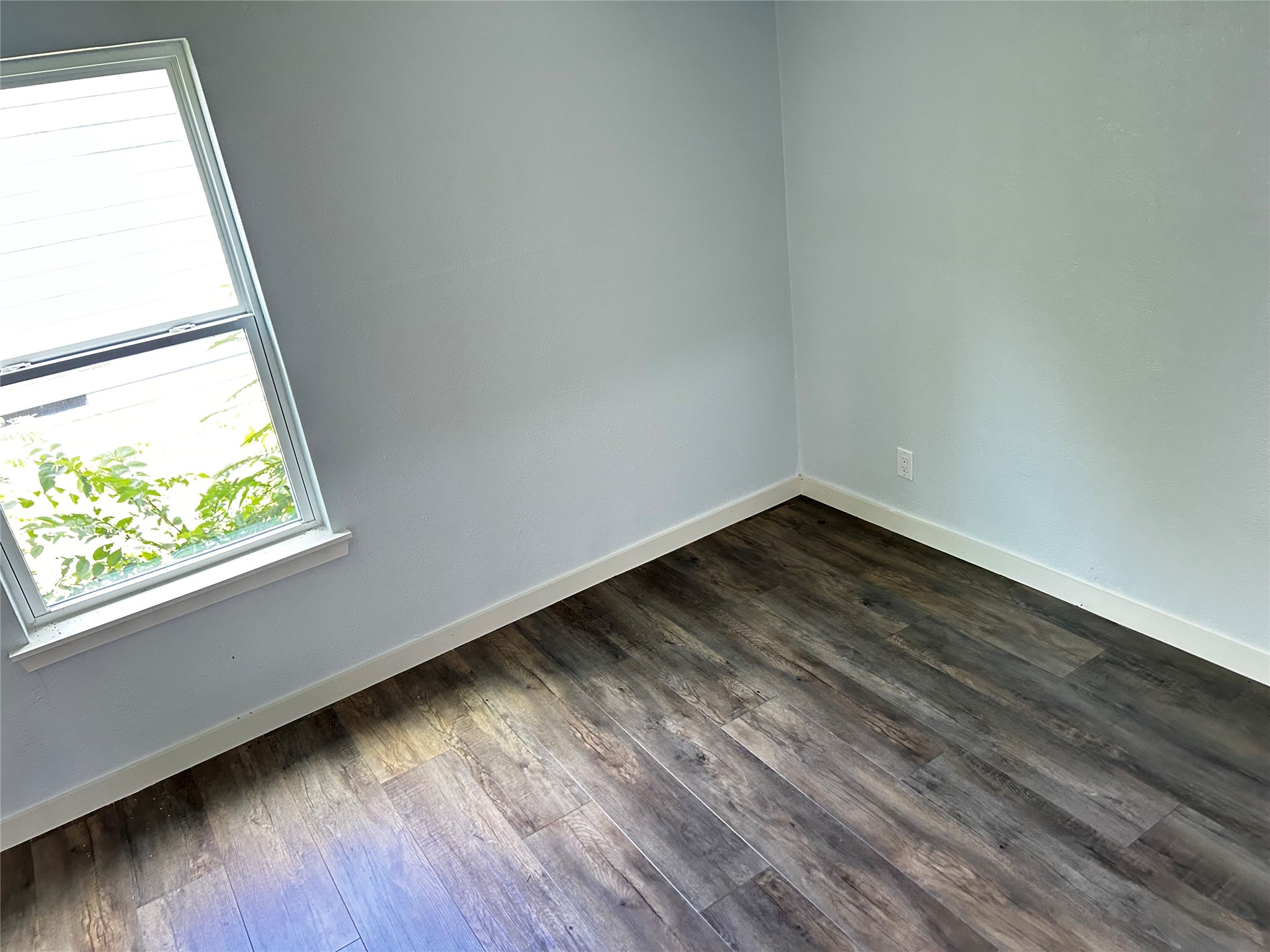 110 E Cunningham Street, Bonham, TX 75418 — photo 3