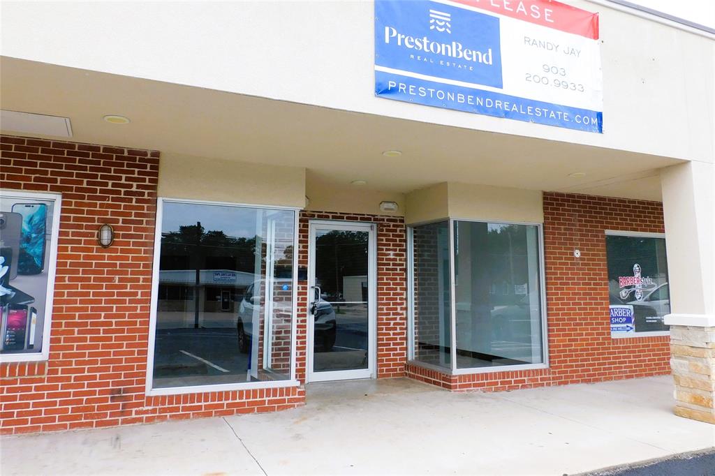 1421 W Houston Street — photo