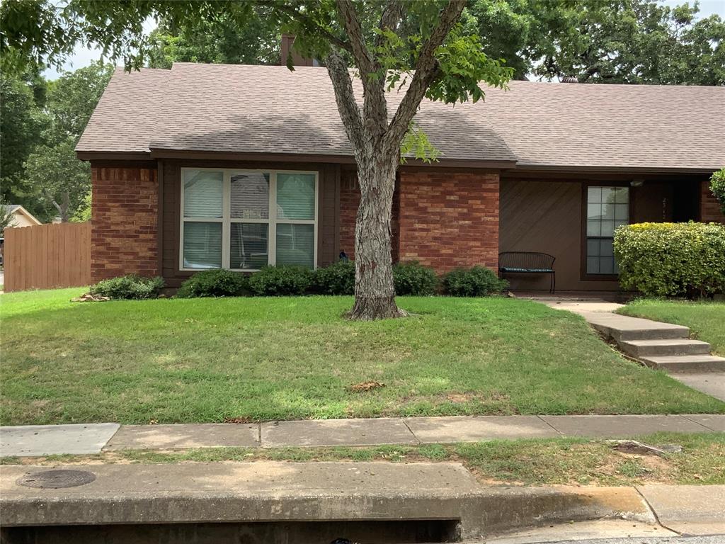 2316 Dalewood Lane — photo