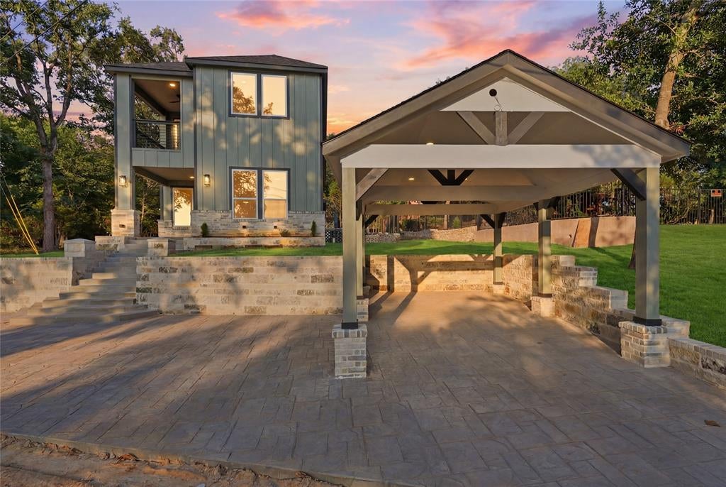 2150 Lakeview Drive — photo