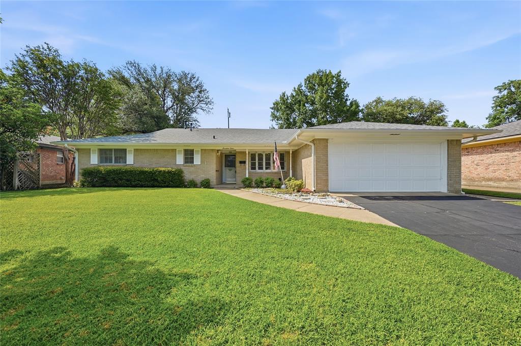 1712 Oakhill Drive — photo
