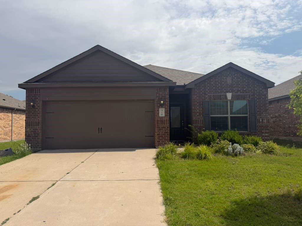 310 Foster Lane — photo