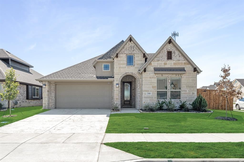 200 Sweetwater Drive — photo