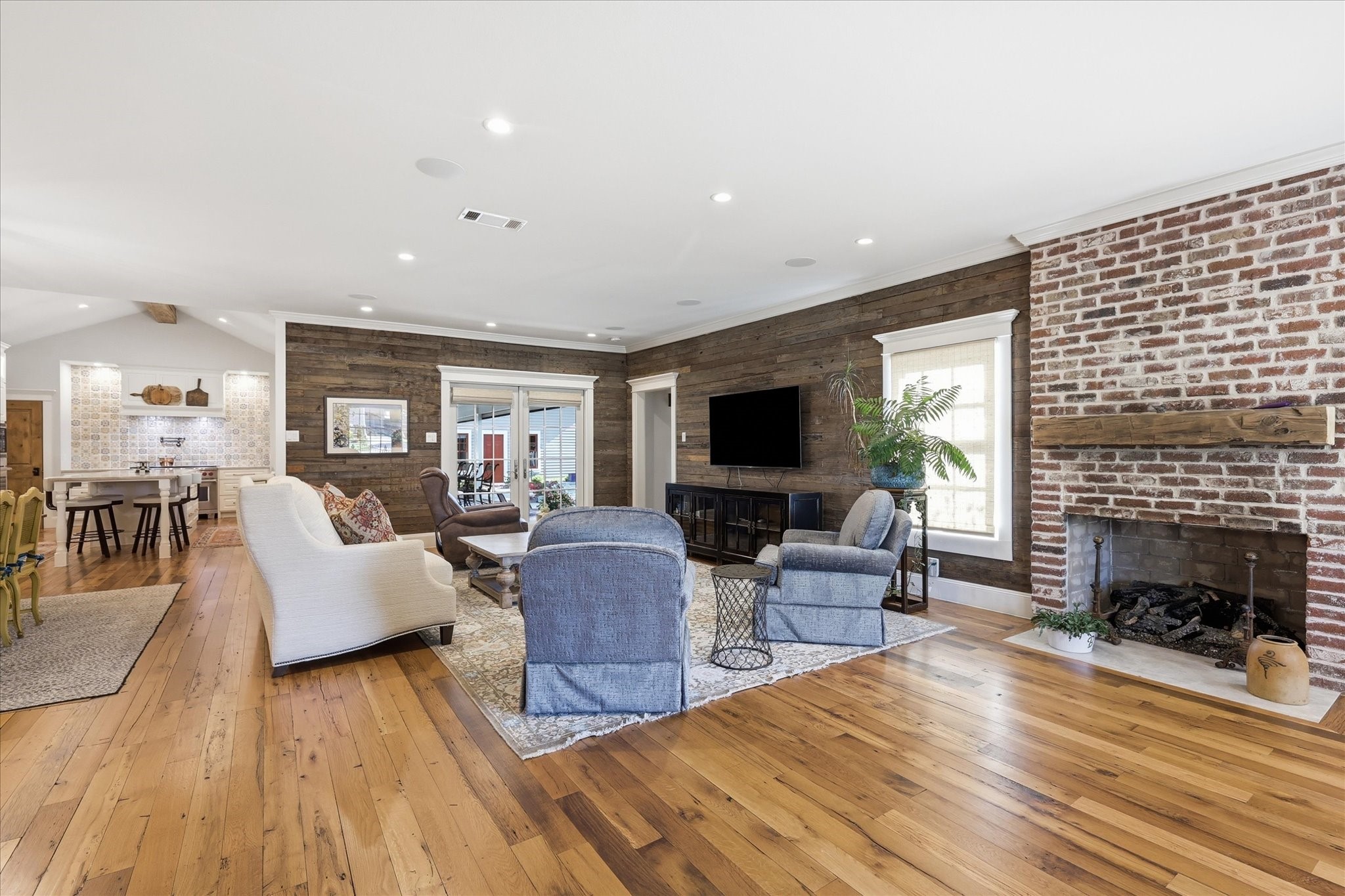 426 E Texas Street, Grapevine, TX 76051 — photo 3