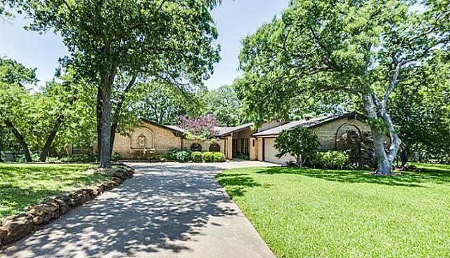 1410 Mary Court — photo