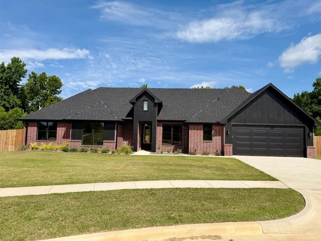 984 Mallard Drive — photo