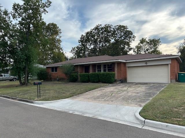 104 N Emberwood Drive — photo