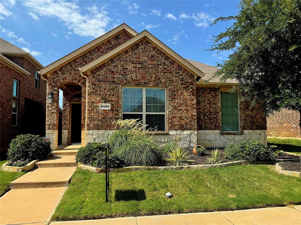 2453 Larimar Drive — photo