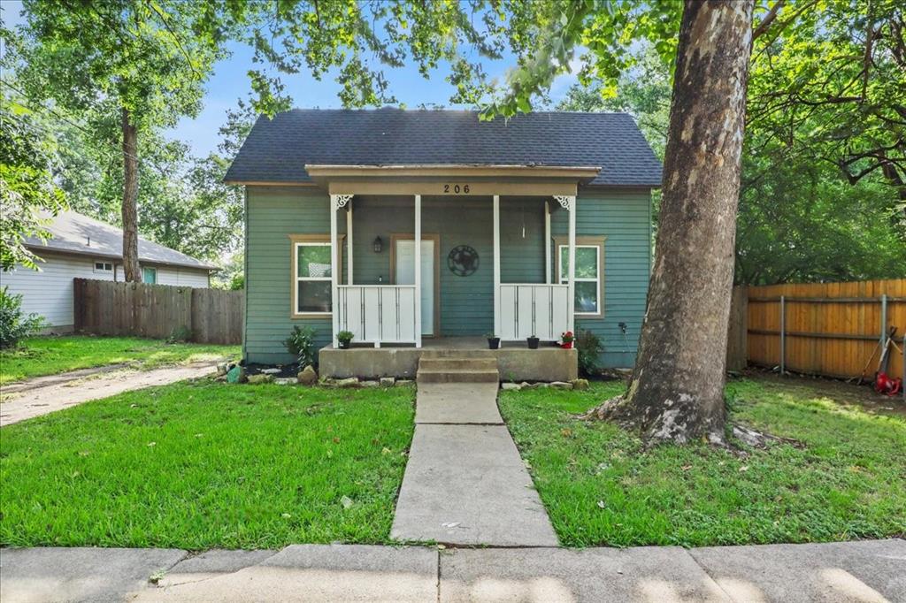 206 N Wood Street — photo
