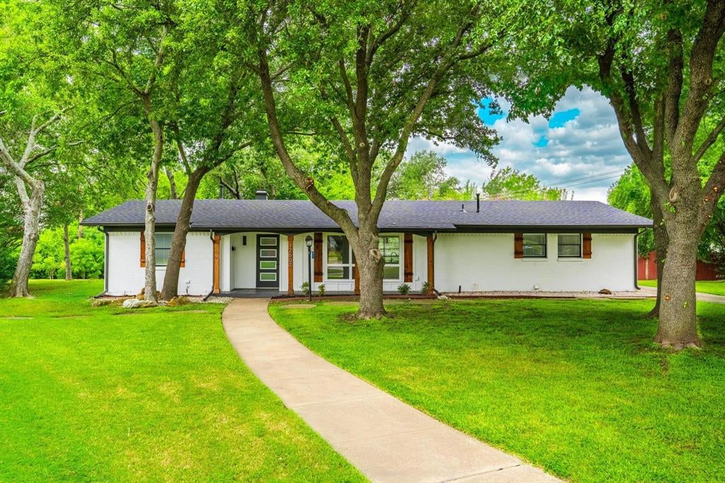 12607 Gaslite Circle — photo