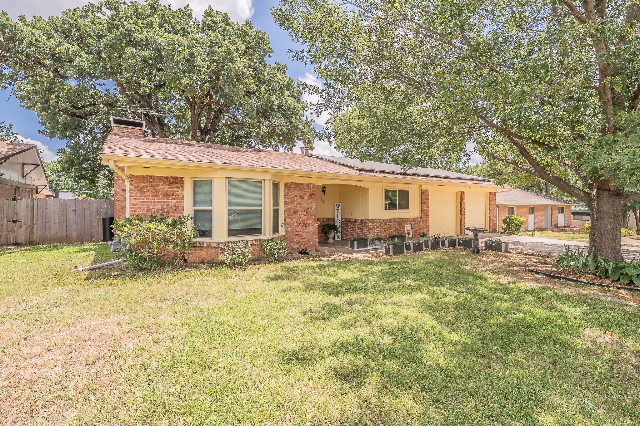 506 E Huitt Lane, Euless, TX 76040 — photo 3