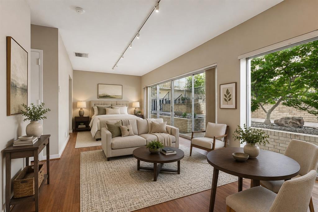 6211 W Northwest Highway G113 — photo