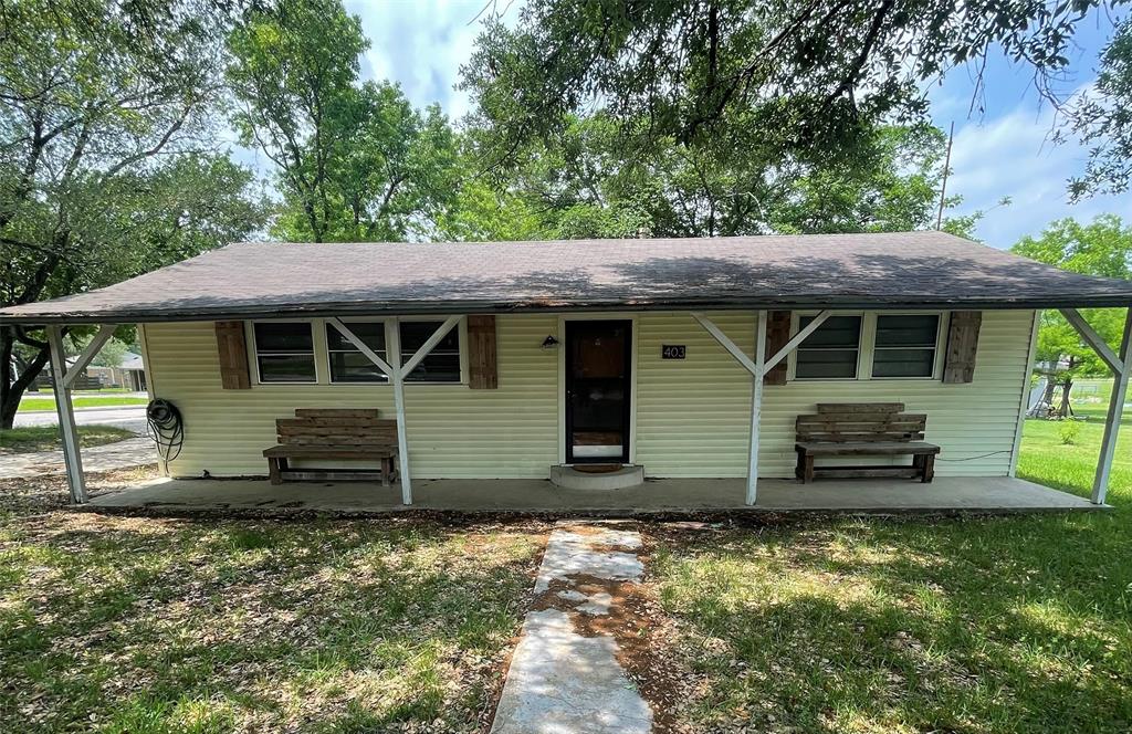 403 Live Oak Street — photo