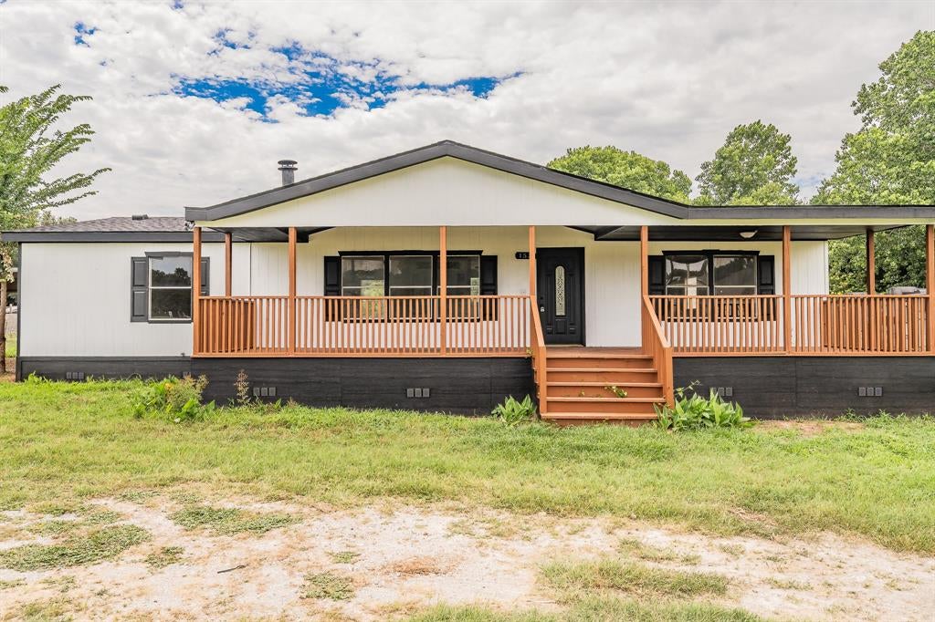 153 Clay Court — photo