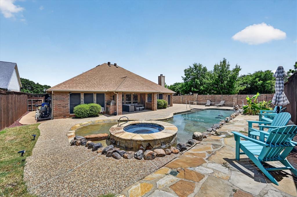 6001 Rock Cove — photo