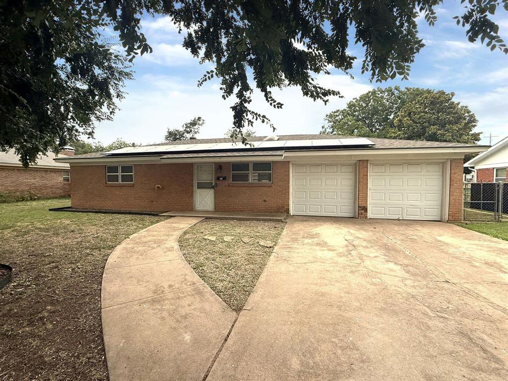 3010 Grand Avenue — photo