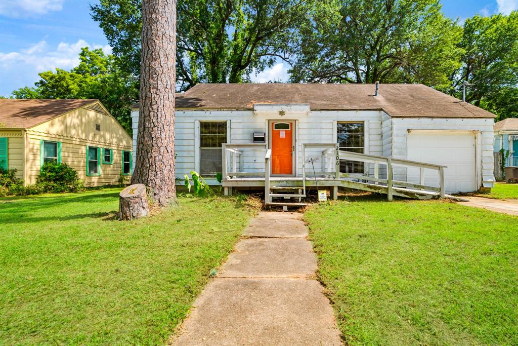2106 Cleveland Street — photo