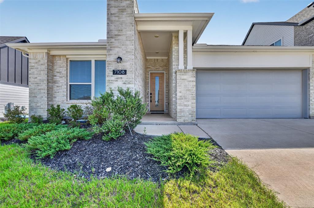 7108 Talon Bluff Drive — photo