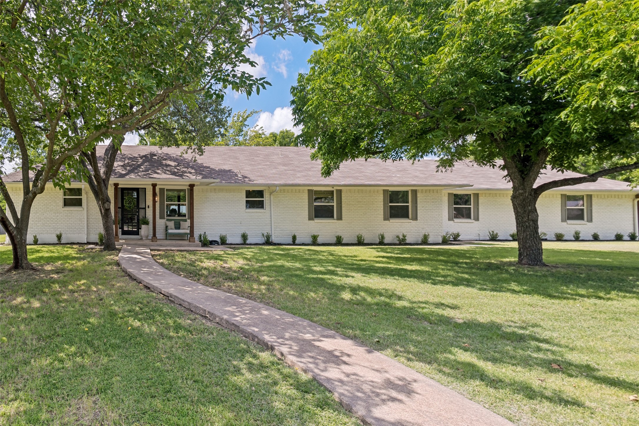 2601 Sherri Lane — photo